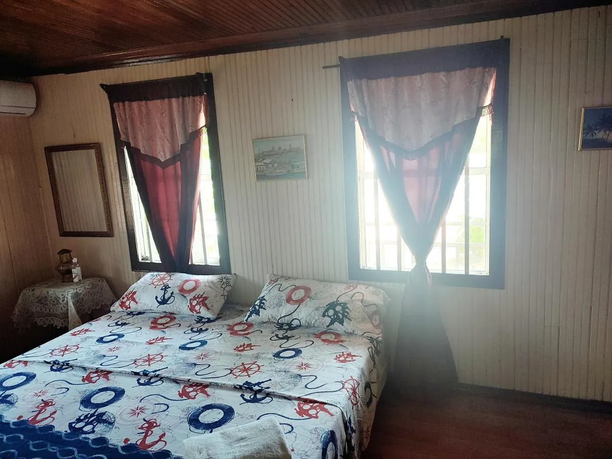 Posada Nativa Miss Trinie San Andrés 2*,  Colombia