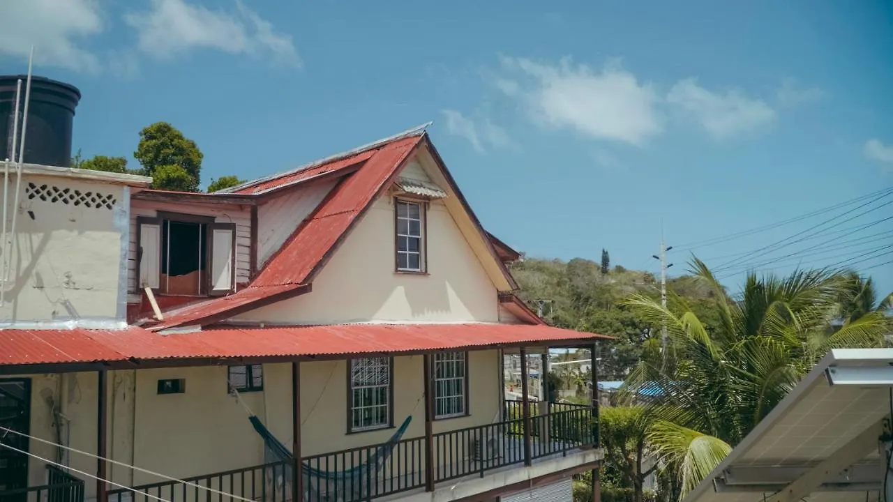 Posada Nativa Miss Trinie San Andrés Inn